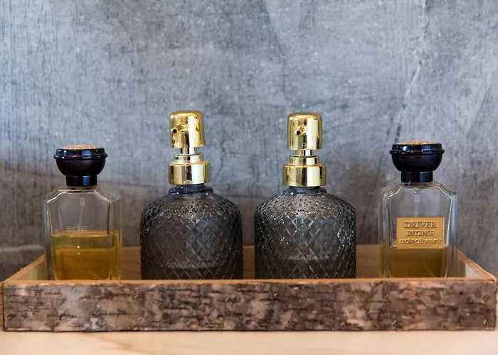 아파트 Gloria Luxury 크리크베니카